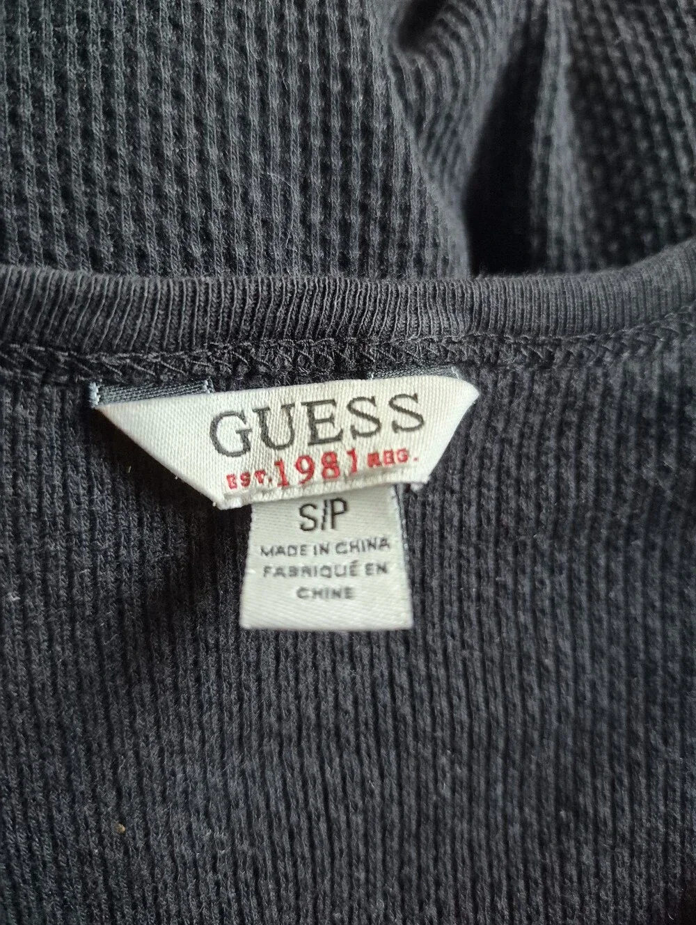 Guess? Black Long-Sleeve Textured Thermal Waffle Top w/ Silver Rhinestones Sz S - Picture 4 of 4